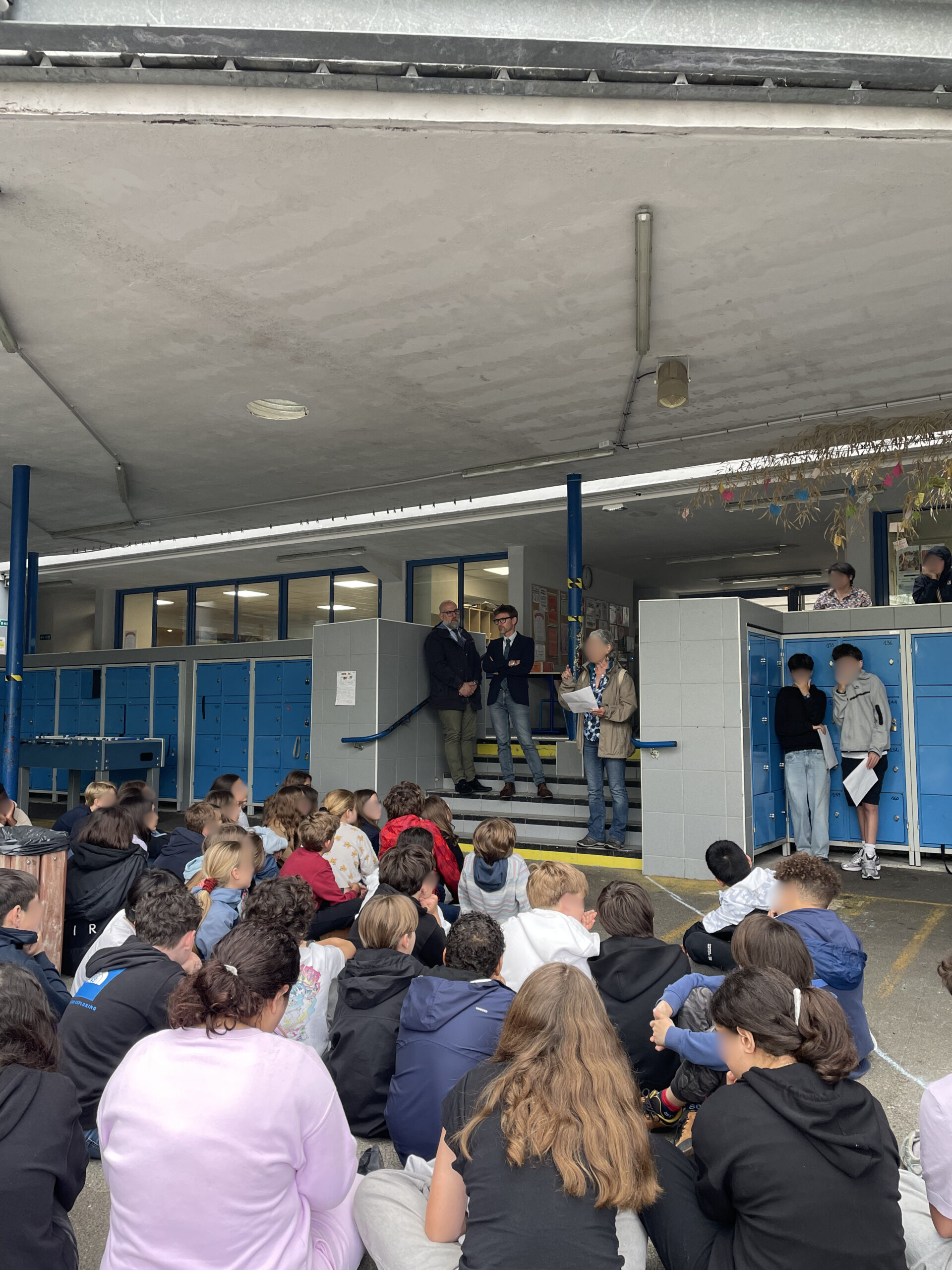Des salles qui rendent hommage